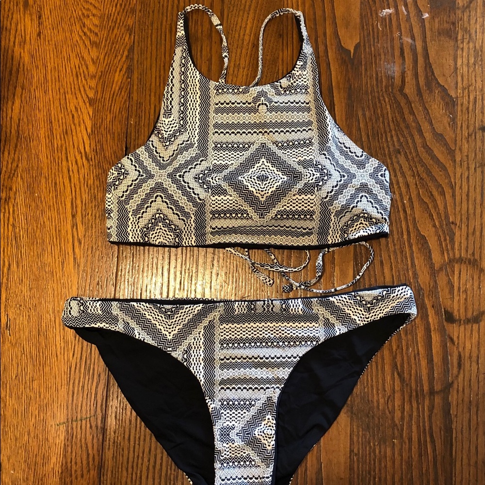 Romwe baiting suit